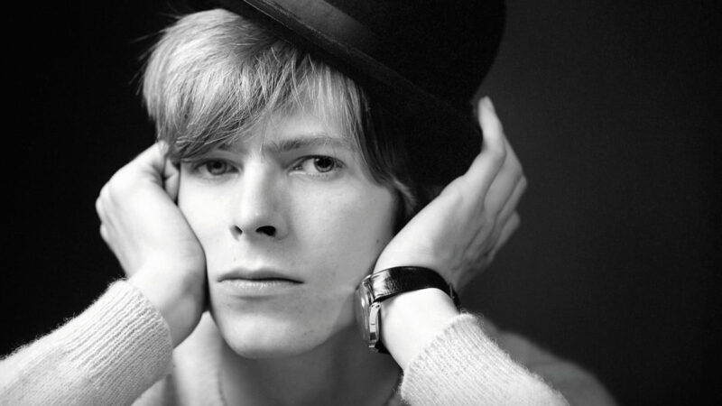 David Bowie foi a primeira pessoa no mundo a fazer cover do Velvet Underground?