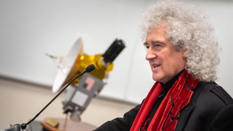 Queen: Brian May diz até hoje sofrer com a síndrome do impostor “o tempo todo”